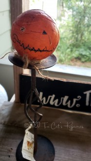 Jack-o-lantern Make-do